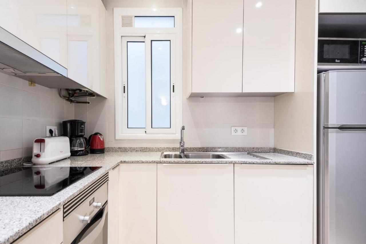 Spacious 3 Bed Apt In The Heart Of Sant Antoni Barcelona Eksteriør billede