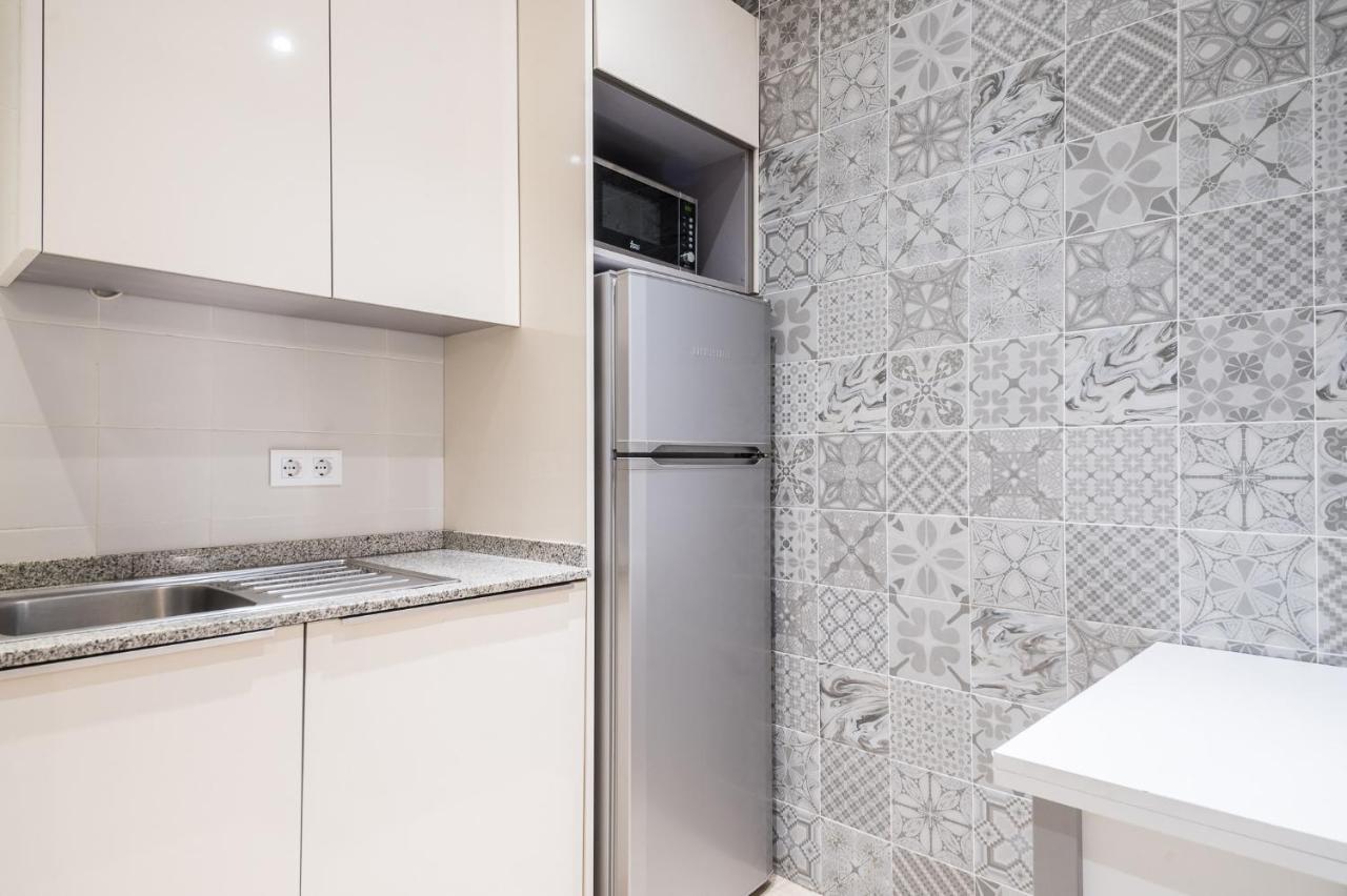 Spacious 3 Bed Apt In The Heart Of Sant Antoni Barcelona Eksteriør billede