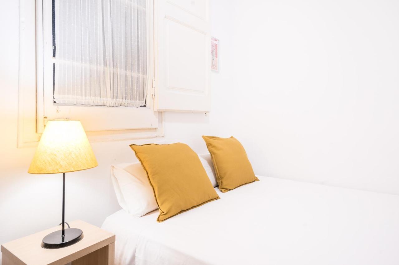 Spacious 3 Bed Apt In The Heart Of Sant Antoni Barcelona Eksteriør billede